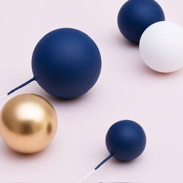 32 Pieces Cake Decorating Ball Sets - White, Gold, Ivory Beige & Navy