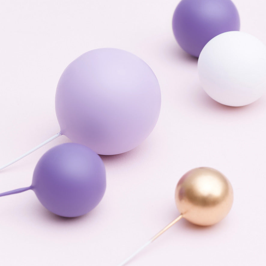 32 Pieces Cake Decorating Ball Sets - White, Gold, Lilac & Purple
