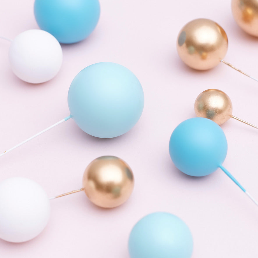 32 Pieces Cake Decorating Ball Sets - White, Gold, Light Blue & Blue
