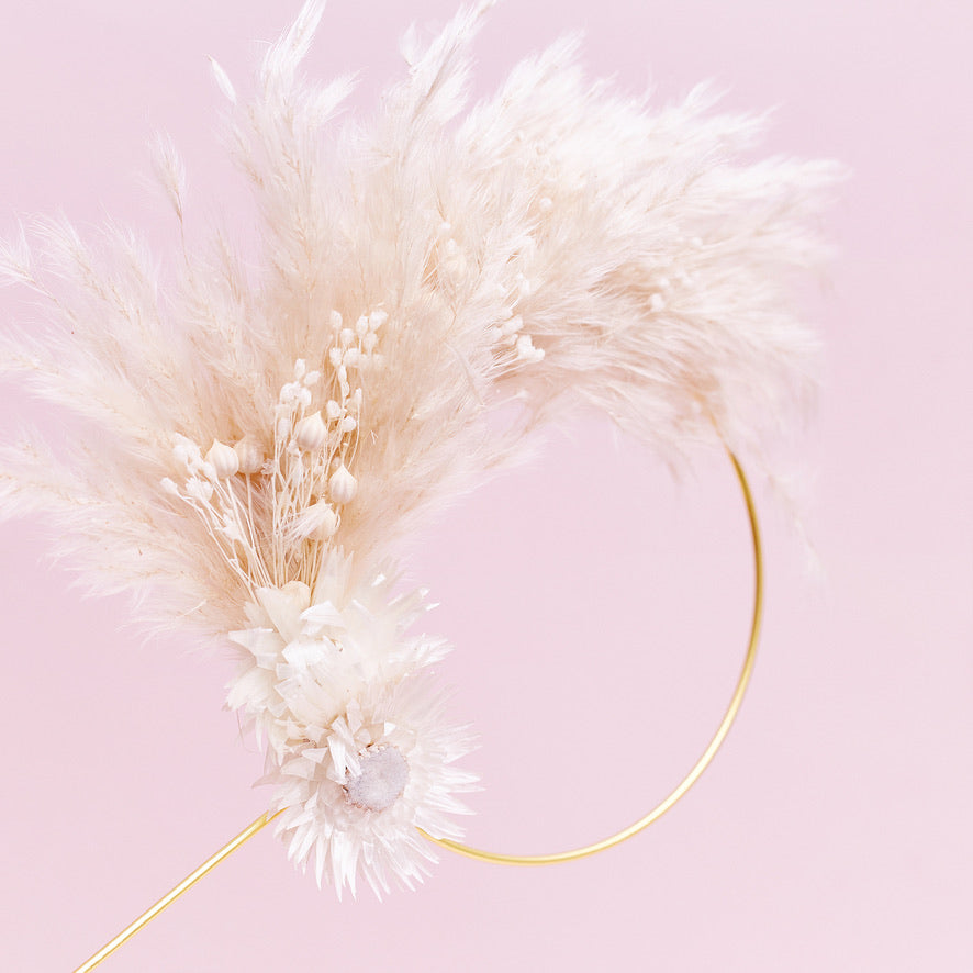 Dried Flower Ring (10cm) (White)