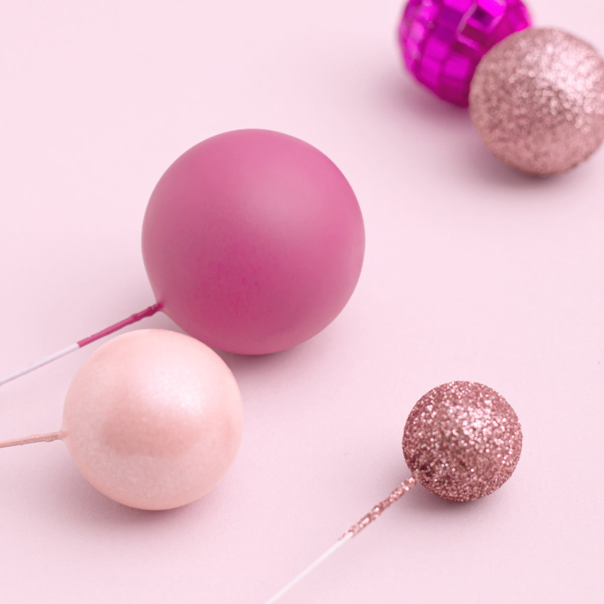 32 Piece Cake Decorating Glitter & Disco Ball Sets (Pink Disco, Pink, Pink Pearl & Pink Glitter)