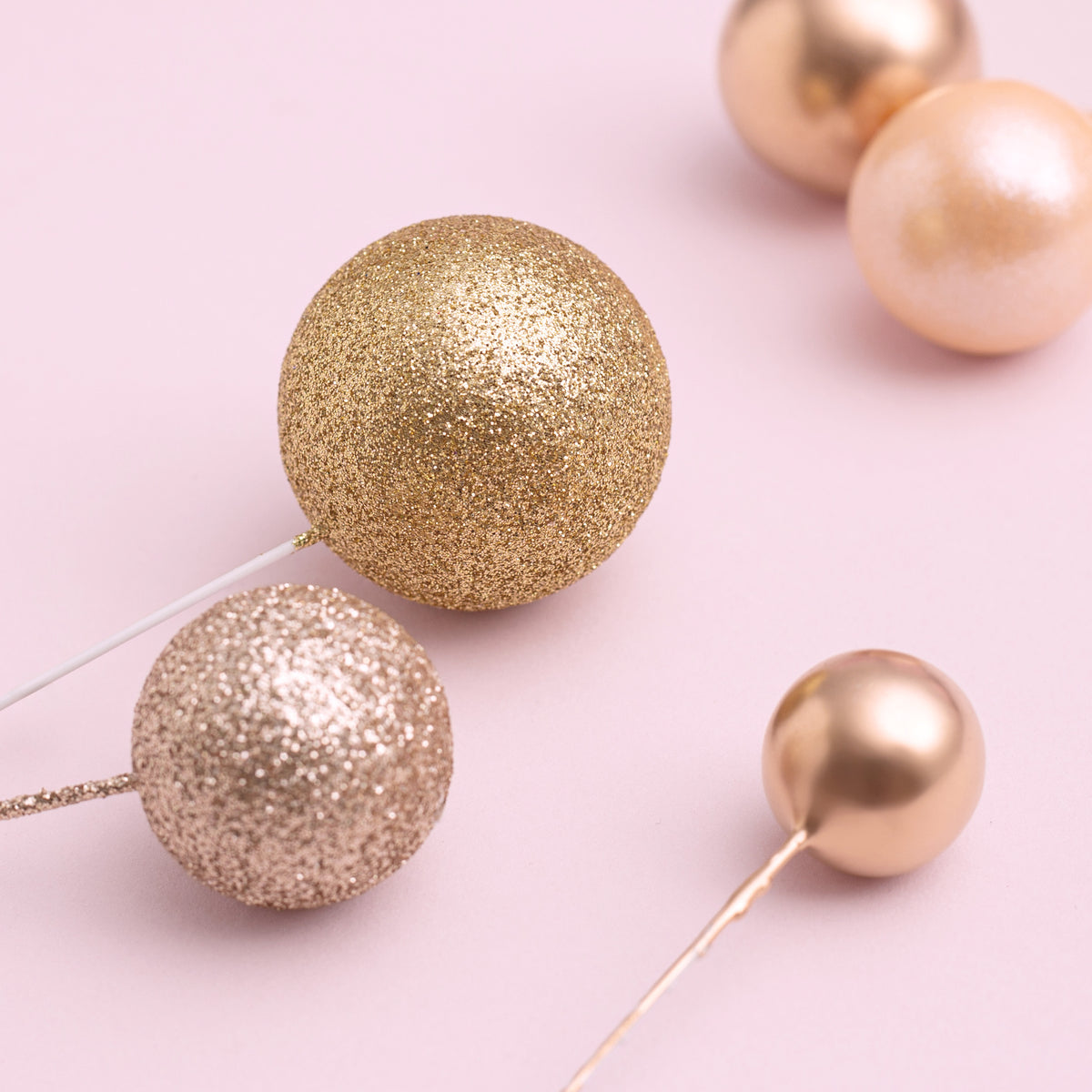 32 Pieces Cake Decorating Ball Sets - Gold, Gold Pearl, Gold Glitter & Light Gold Glitter