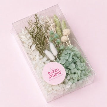 Deluxe Dried Flower Box (Light Sage & White)