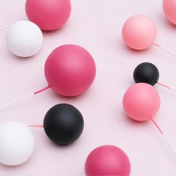 32 Pieces Cake Decorating Ball Sets - White, Pink, Hot Pink & Black